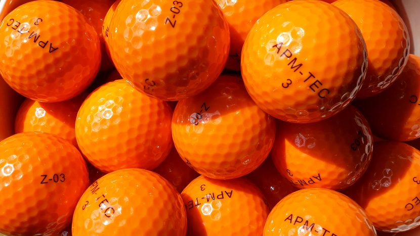 8 Stück orange Turnier Golfbälle APM-TEC Z-03 NEU